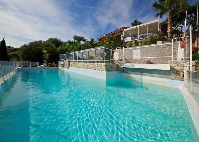 Appartamento Fuer 5 Personen In Imperia *