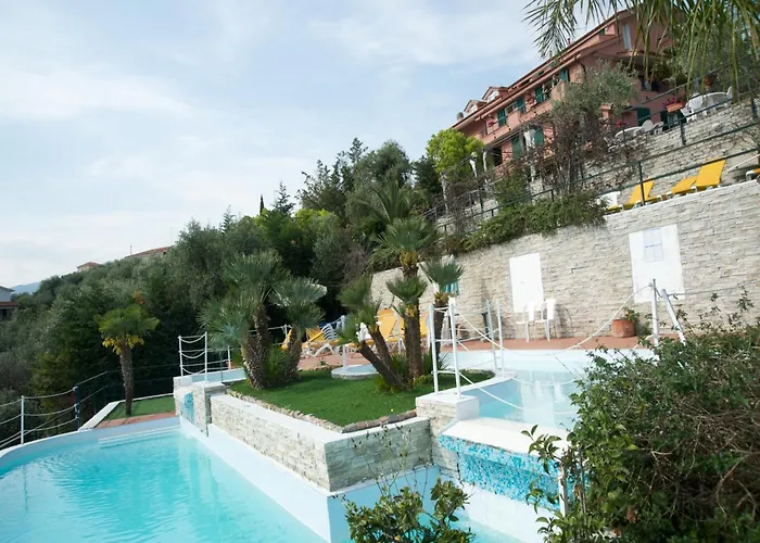 Fuer 5 Personen In Imperia * Imperia