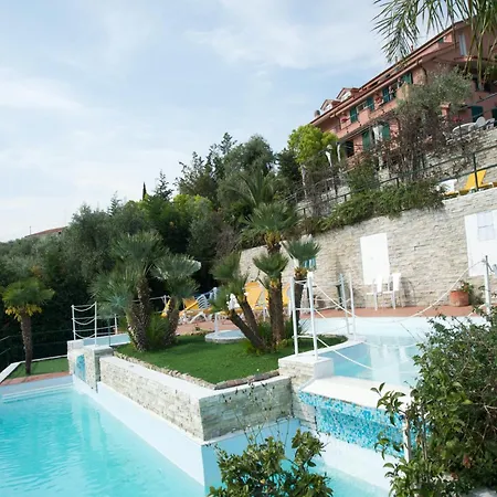 Fuer 5 Personen In * Imperia