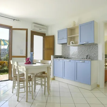 Fuer 5 Personen In Imperia Appartement